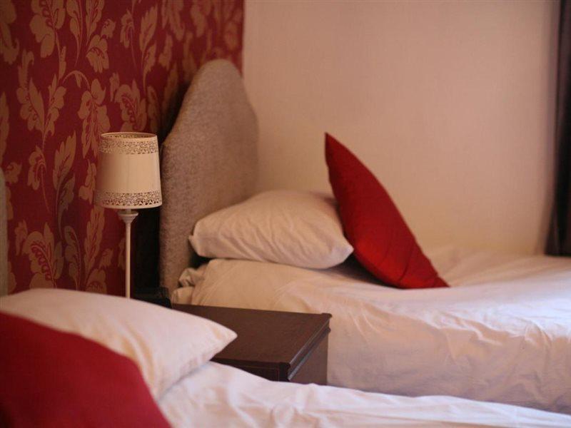 Highlands Hotel And Bar Hastings Extérieur photo