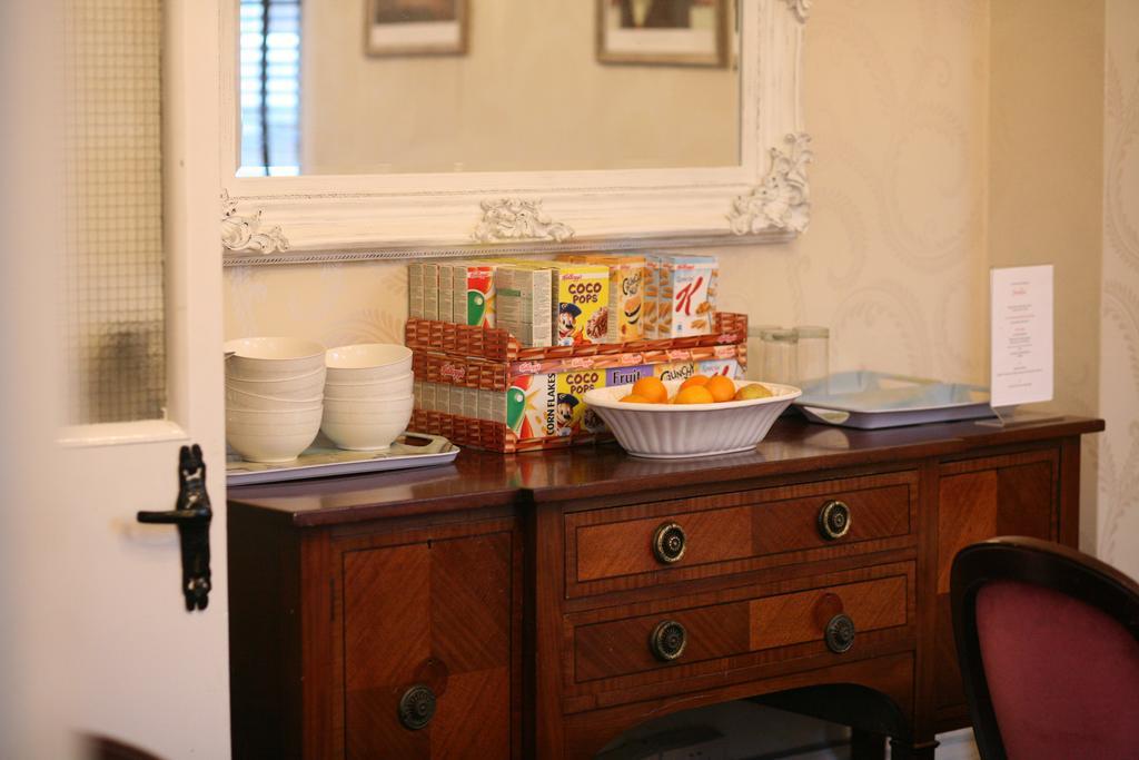 Highlands Hotel And Bar Hastings Extérieur photo